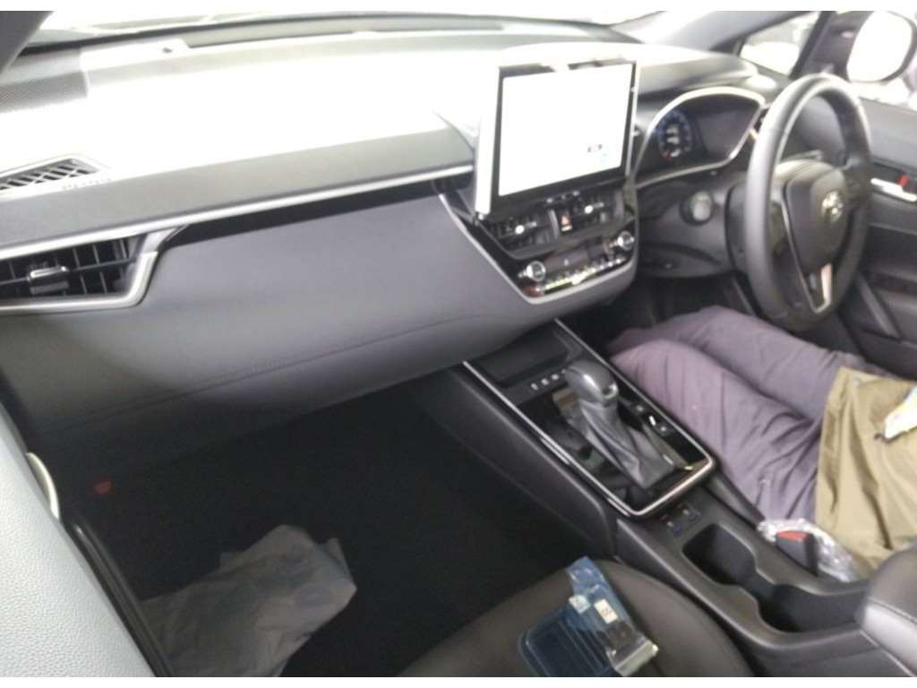 corollacrossgreyinside.jpeg